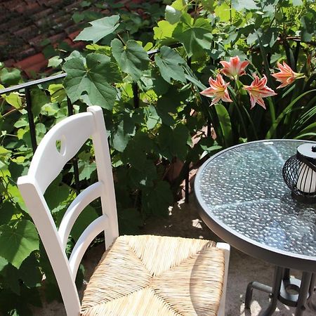 Romantic Studios Ровинь Экстерьер фото