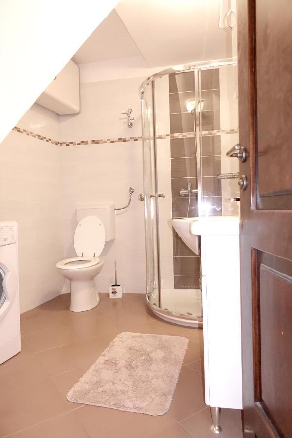 Romantic Studios Ровинь Экстерьер фото