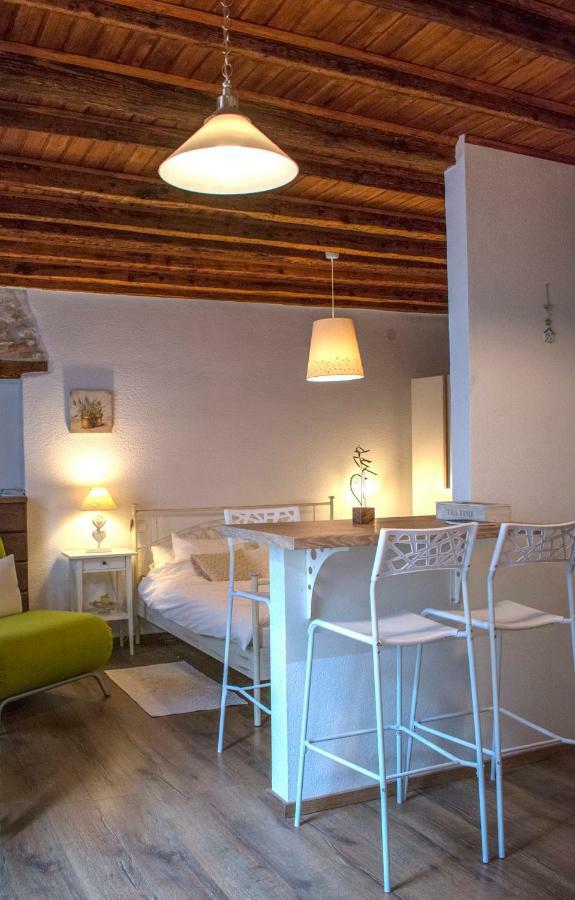 Romantic Studios Ровинь Экстерьер фото