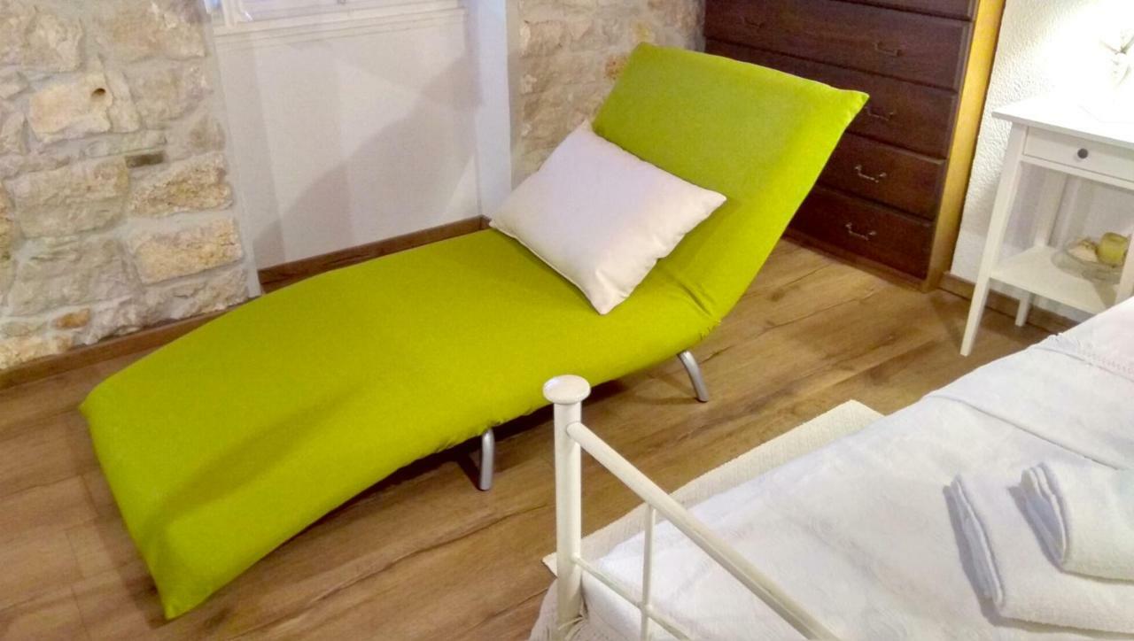 Romantic Studios Ровинь Экстерьер фото